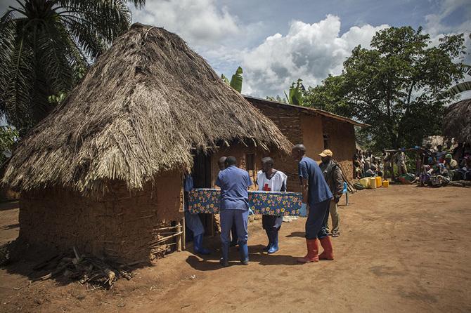 Ebola par temps de guerre, Livia Saadevra, 2019 