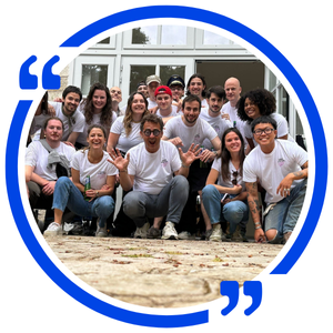 l'équipe de Cosmiic Shelter 